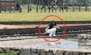 Skandaliczne nagranie. Pozowała do zdjęć przy Auschwitz