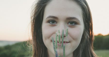 Krem tonujący. Czy wiesz, dlaczego warto go stosować? Jaki krem wybrać?
