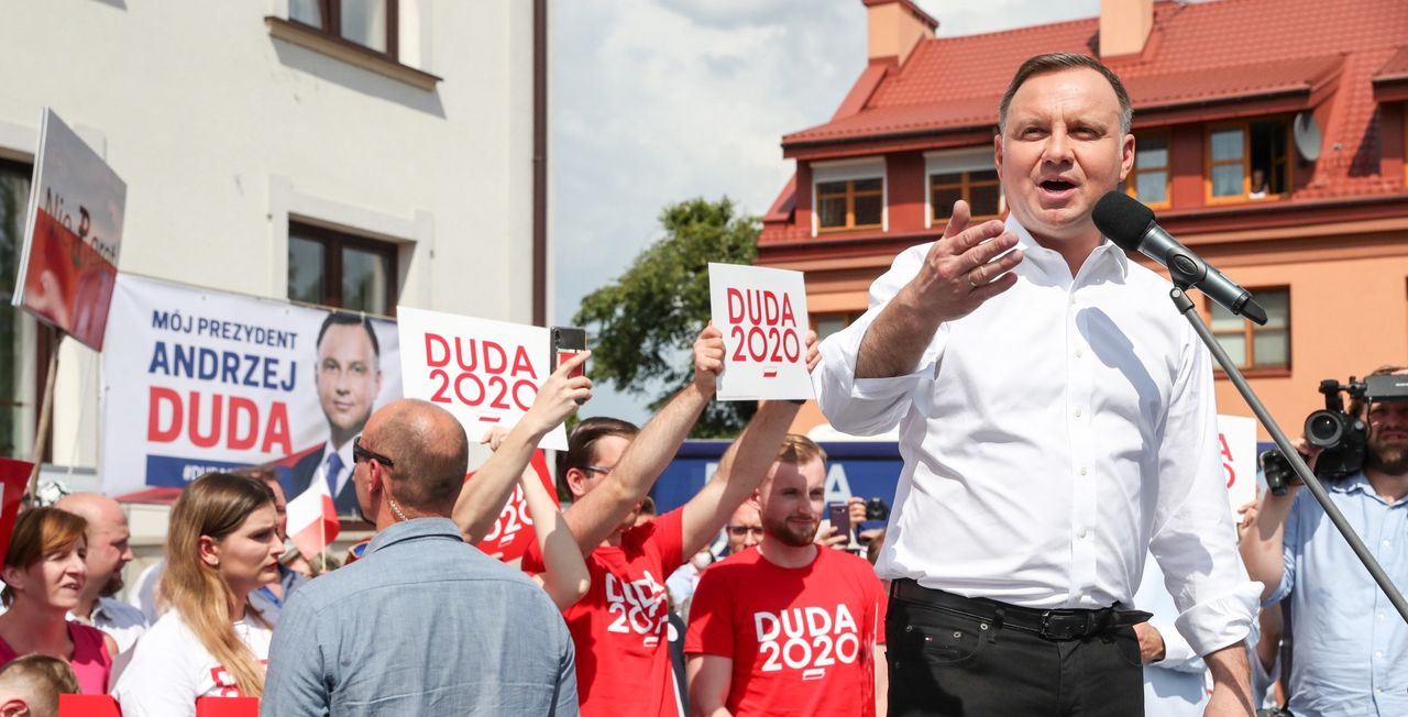 Andrzej Duda podczas kampanii reelekcyjnej, w trakcie której opowiadał o rzekomo istniejącej "ideologii" LGBT 