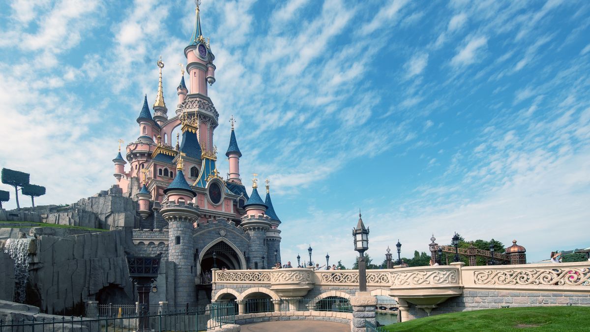 Disneyland jest piękny, ale też drogi i bardzo zatłoczony