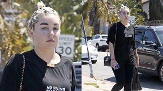 Amanda Bynes w NATURALNEJ odsłonie spaceruje po ulicach Los Angeles (ZDJĘCIA)