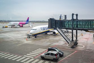 Czy tanie linie lotnicze zawsze są tańsze? Oto czym różnią się od tradycyjnych przewoźników