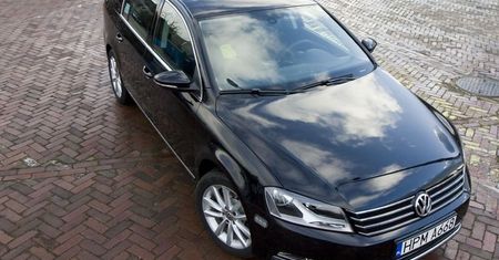 Nieoznakowane Volkswageny Passaty V6 dla polskiej policji
