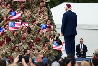 Przekazał 130 mln dol. na pensje dla żołnierzy. Ujawnili, kim jest darczyńca