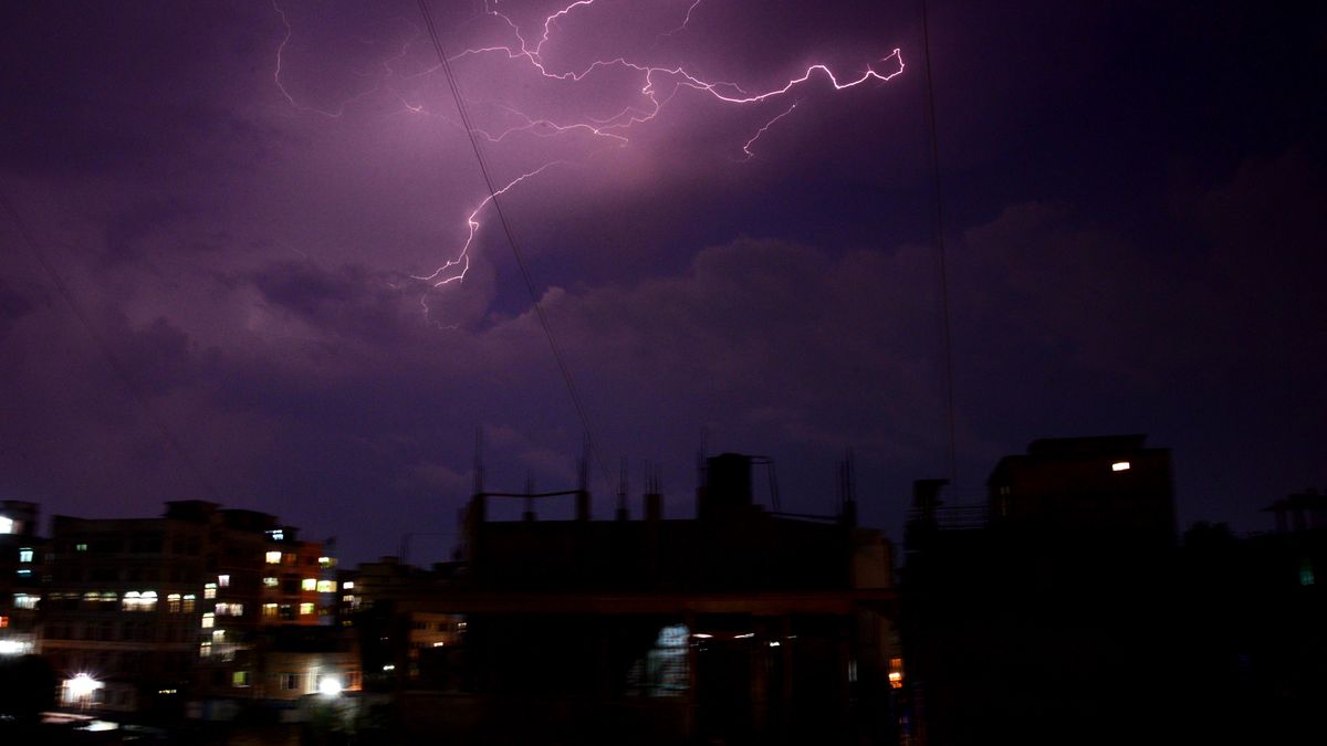 Burza w Bagladeszu zabiła co najmniej 16 osób