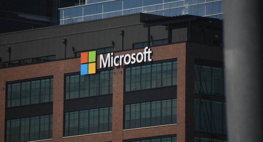 Microsoft mówi "nie" Izraelowi. Usługi służyły do inwigilacji Palestyńczyków