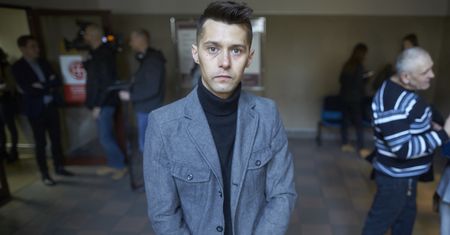 Stalker nękał Adama przez 1,5 roku. Później dręczył z aresztu. Zapadł przełomowy wyrok