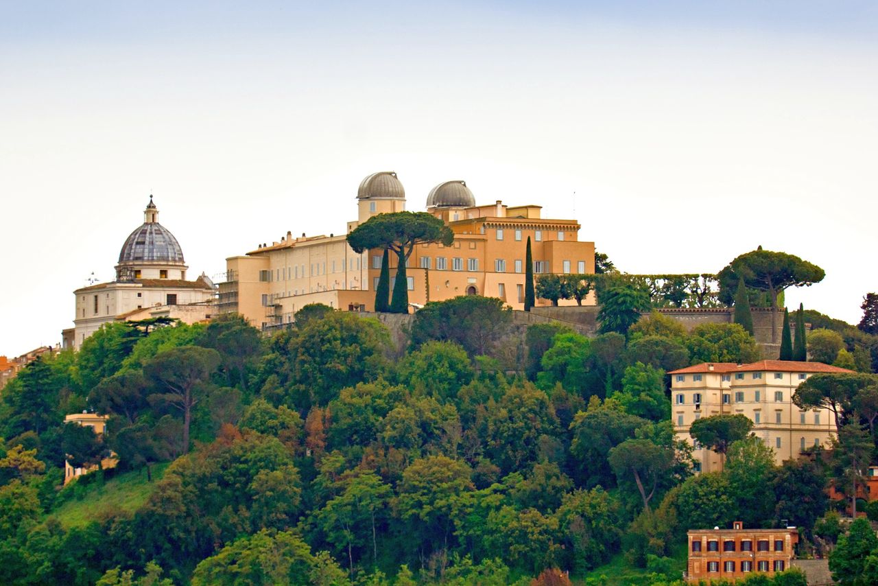 Obserwatorium Watykańskie swoją siedzibę ma w Castel San Gandolfo 