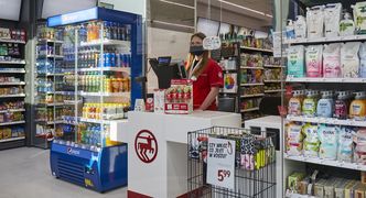 Rossmann bije konkurencję. Rekordowa liczba sklepów sieci
