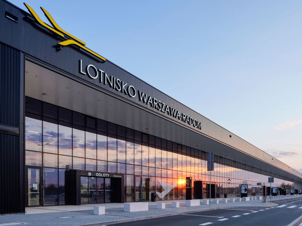 Polskie lotnisko nieczynne przez dwa dni. Znamy powód