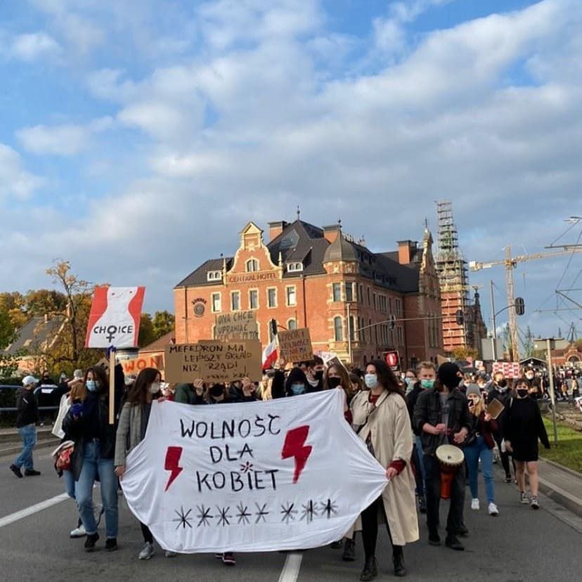 Esmeralda Godlewska atakuje protestujące Polki