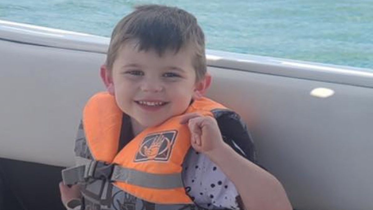 Kache Wallis został odnaleziony w skrzyni z zabawkami. Sekcja zwłok rozwiała wątpliwości, czy 4-latek zmarł w wyniku zabójstwa 