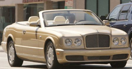 Złoty Bentley Seala