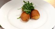 Pączki z mięsnym farszem i sosem chrzanowym