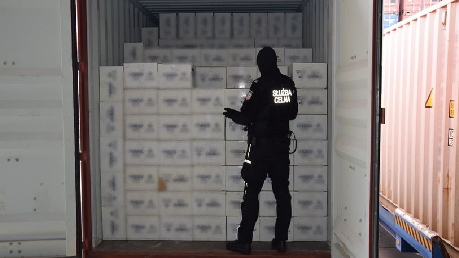 Tak wyglądała próba przemytu - na zdjęciach operacyjnych funkcjonariuszy 