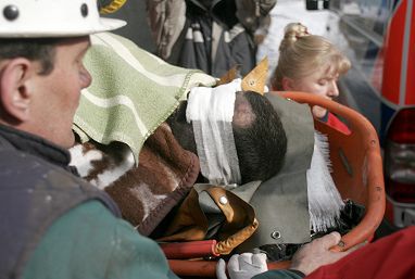 Wyniki badań uratowanego górnika są "uspokajające"