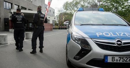 Niemiecka policja ostrzega przed zamachowcami