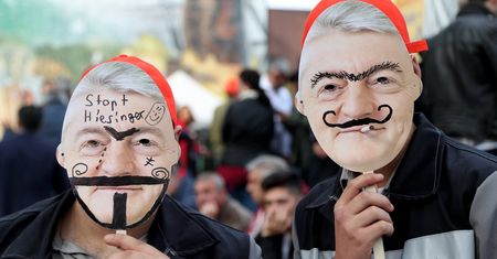 Niemieccy hutnicy wyszli na ulicę. Nie chcą indyjskiej firmy