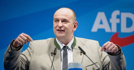Bytom (Śląskie). Poseł z Niemiec postawił tablicę. Wybuchł wielki skandal