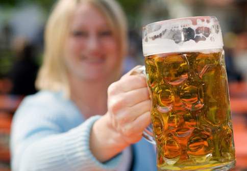 Ciągnie Cię do alkoholu? Grozi Ci nadwaga