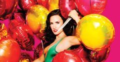 Demi Lovato śmiało pozuje topless