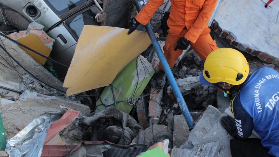 W Indonezji wciąż trwa akcja ratownicza