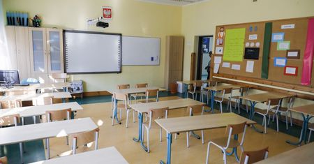 Szkoła w czasie pandemii. "MEN odsyła nas do rybki z Mini Mini"
