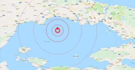 Turcja. Trzęsienie ziemi z epicentrum w Morzu Marmara, Stambuł ewakuowany [WIDEO]