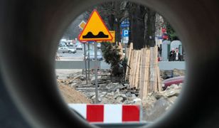 Dostają mandaty bo nie chcą zostać potrąceni przez samochód. Absurdalna sytuacja w województwie dolnośląskim