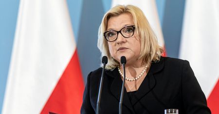 Podpalił biuro Beaty Kempy. Śledczy chcą umorzenia