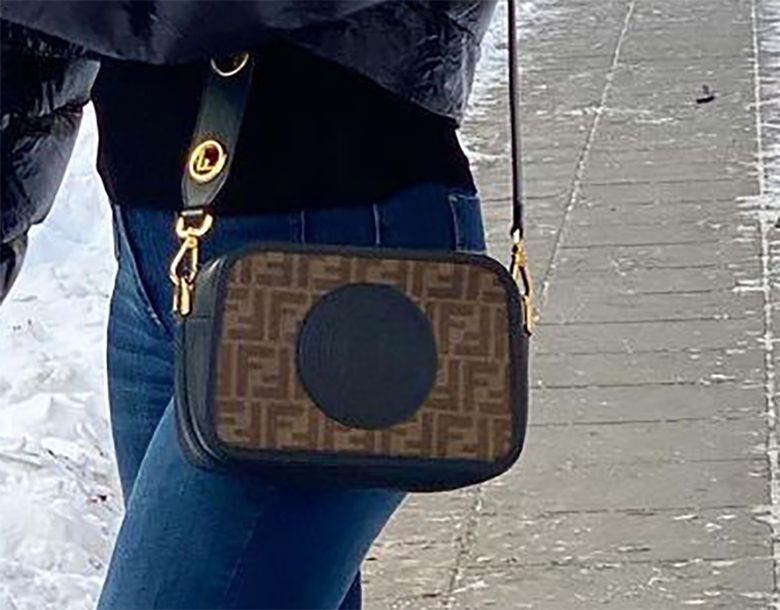 Małgorzata Rozenek wybrała torebkę Fendi