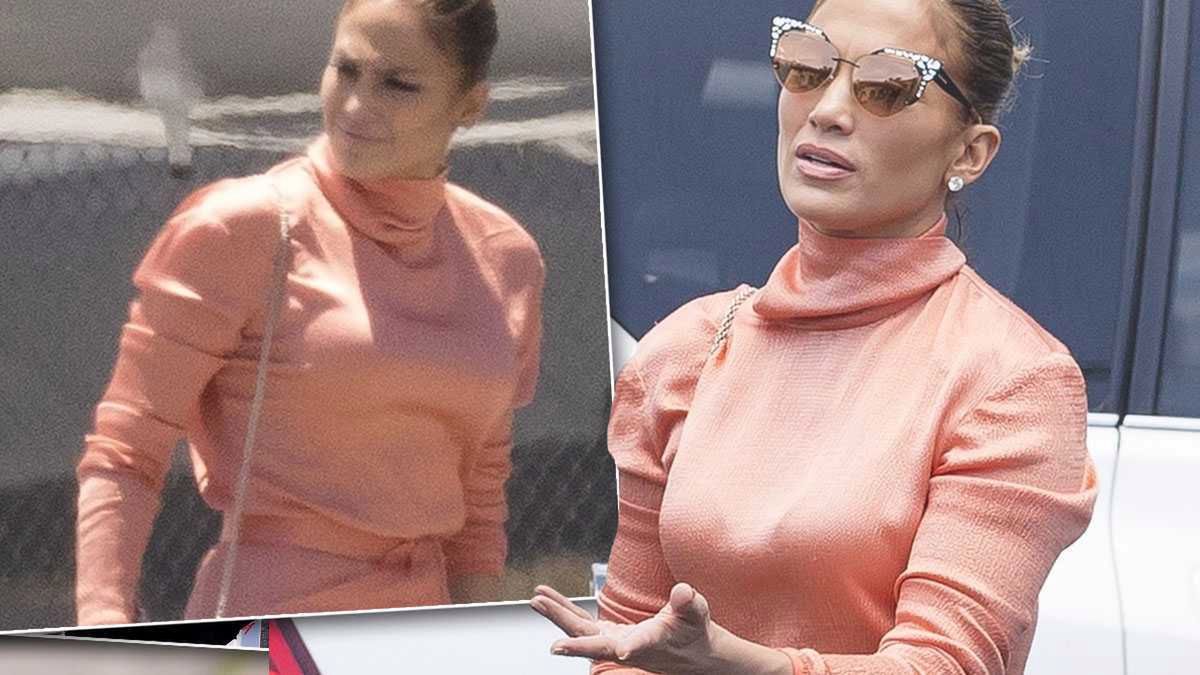 Wściekła jak osa Jennifer Lopez pokonana przez szalejący wiatr! Jej zjawiskowa koralowa kreacja uleciała jak motyl odsłaniając wszystko od pasa w dół!