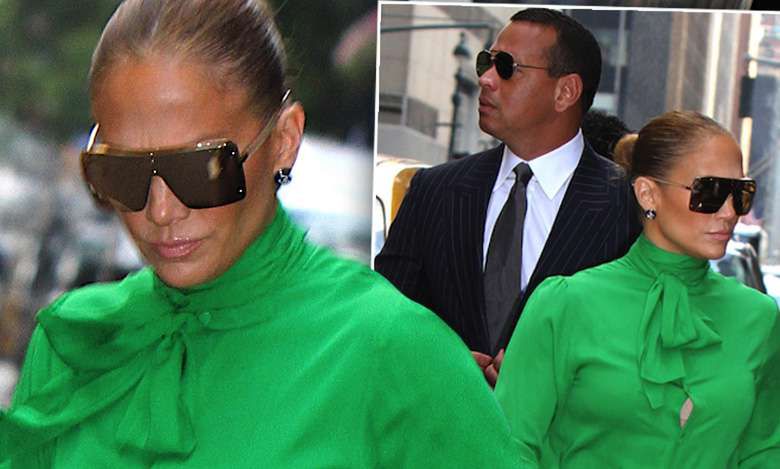 Jennifer Lopez paparazzi