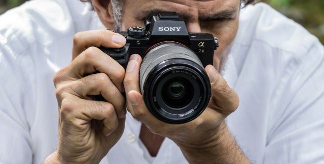 Sony wprowadza aparat α7 II