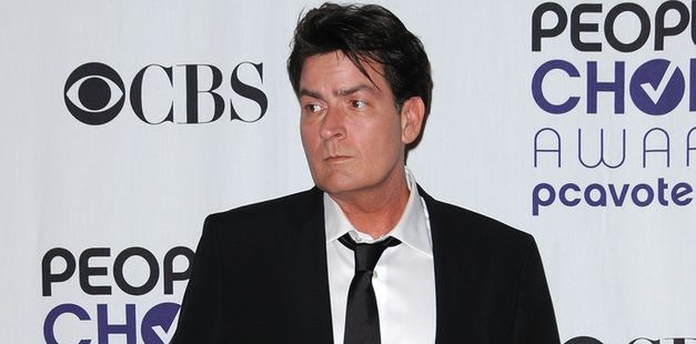 Charlie Sheen milionerem na Twitterze