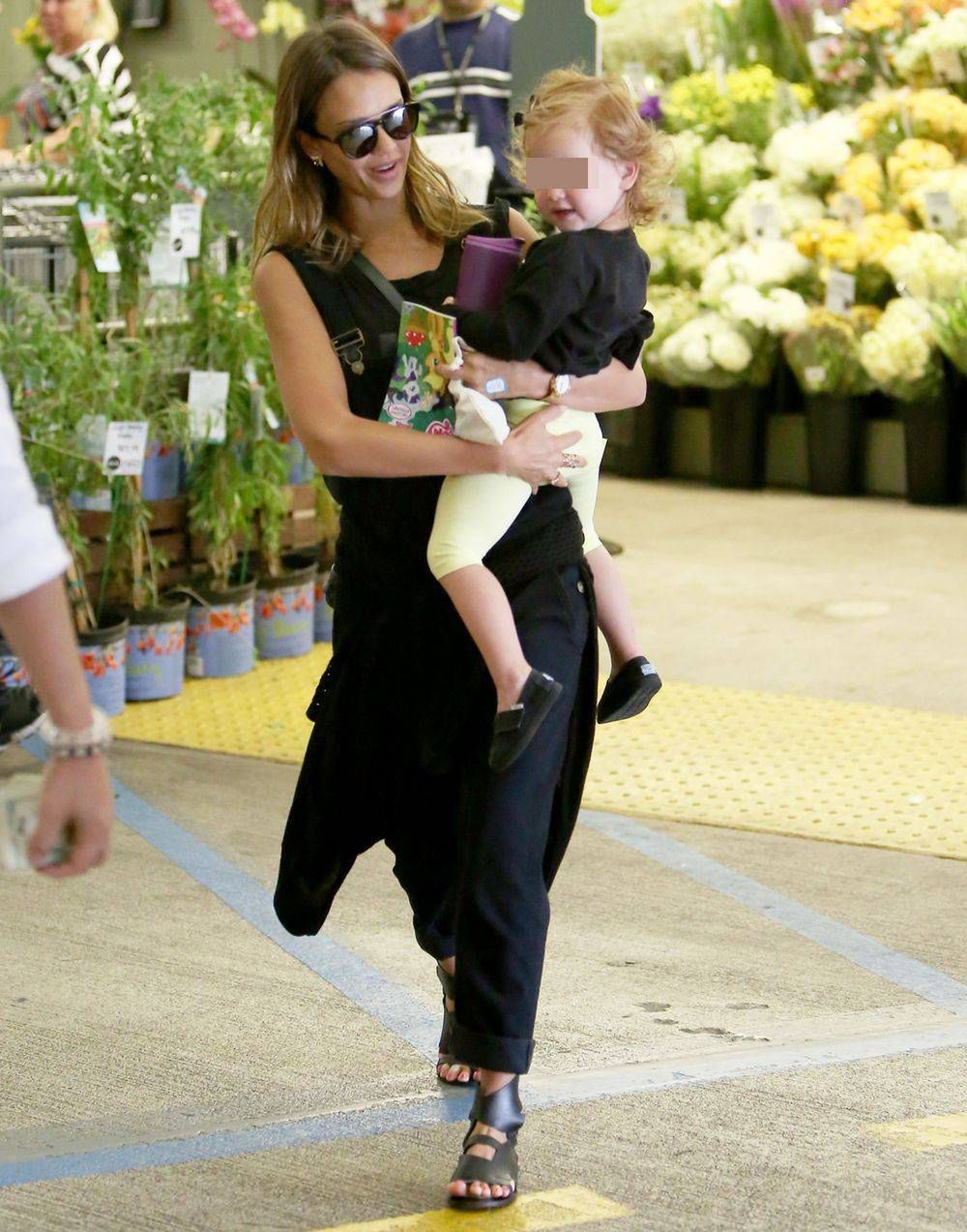 Jessica Alba i Haven Garner Warren

Fotografia: ONS