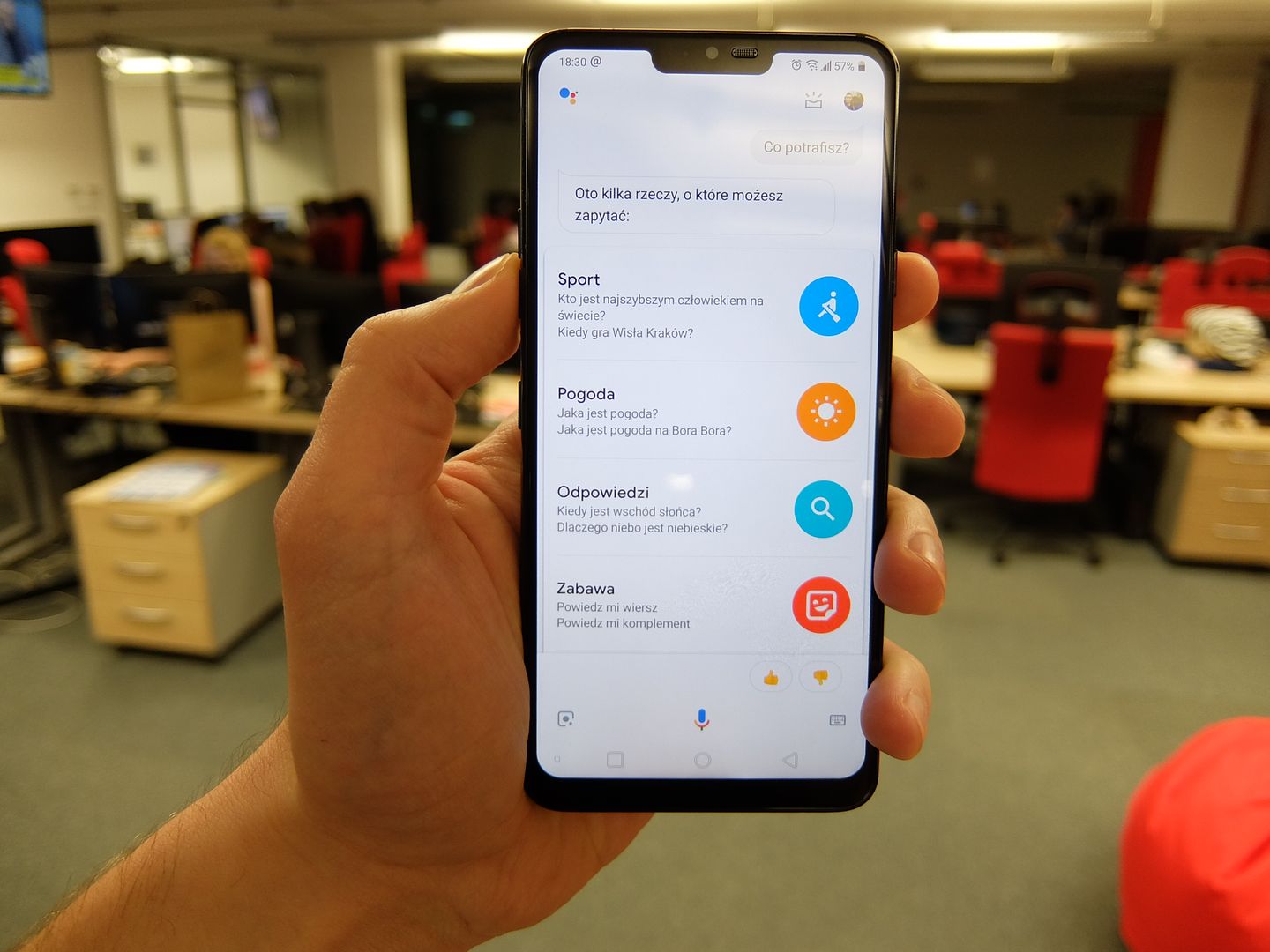 Porozmawiaj ze swoim smartfonem dzięki Asystentowi Google