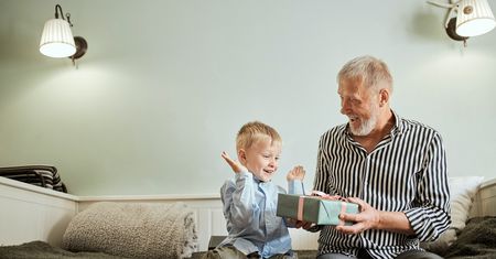 Dodatek do laurki na Dzień Dziadka. Upominek zamiast tabliczki czekolady