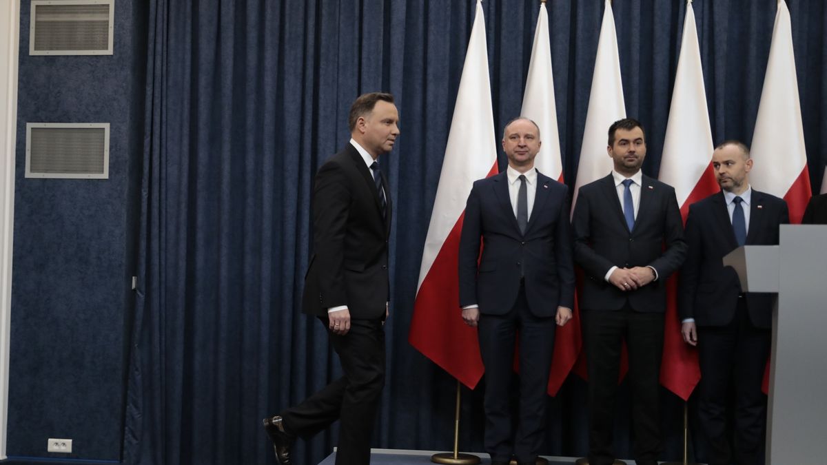 Prezydenccy ministrowie nie otrzymali w 2018 roku żadnych nagród