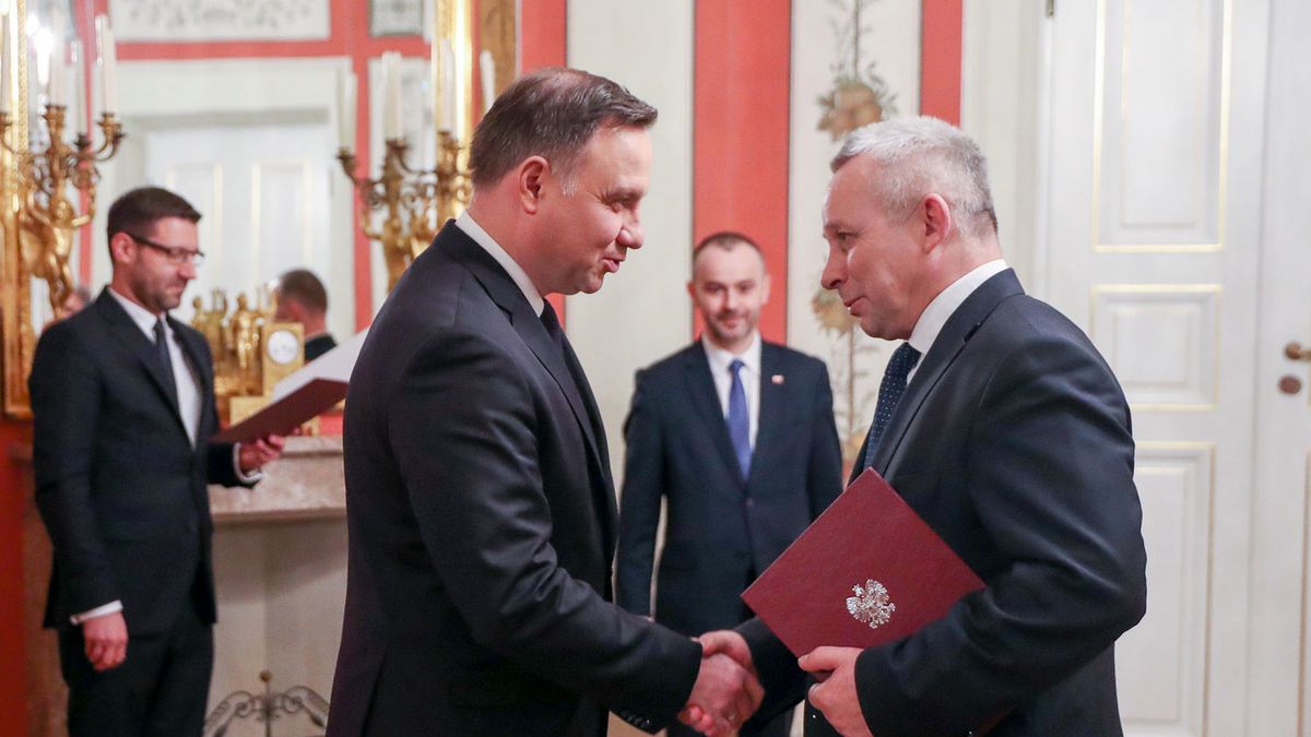 Kancelaria Prezydenta w poniedziałek poinformowała o decyzji Andrzeja Duda dotyczącej zmiany przedstawiciela w KNF