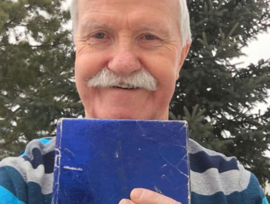 Adrian Pearce nie odpakował prezentu od byłej dziewczyny przez prawie 50 lat