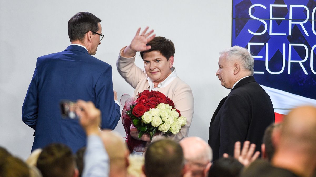 Wybory do europarlamentu 2019. Na zdj. premier Mateusz Morawiecki (L), wicepremier Beata Szydło (C), prezez PiS Jarosław Kaczyński (P).
