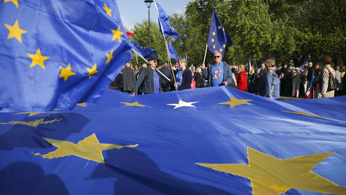 Wybory do europarlamentu 2019. Na jaką emeryturę mogą liczyć europosłowie?
