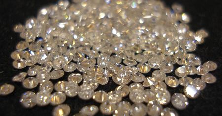 Kanada. Studentka odkryła nowy minerał w diamencie