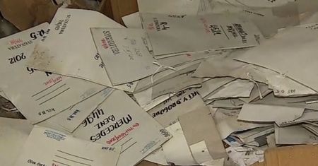Gołaszew. Spalone karty do głosowania w opuszczonej szopie we wsi pod Warszawą