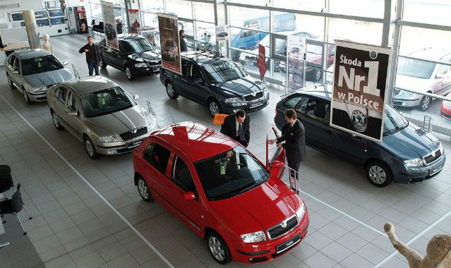 Sezon na łowy - wybrane oferty noworocznych wyprzedaży samochodów