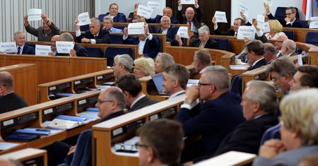 Technologia zamiast stenotypistów? Senat chce własnej aplikacji do rozpoznawania mowy
