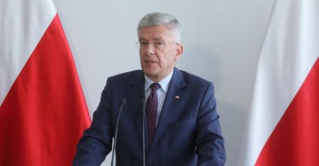 Senat chce wydać 21 milionów złotych więcej. Kasa trafi też do senatorów