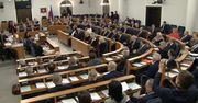 Senat debatuje nad ustawą dyscyplinującą sędziów. Rozpoczęło się posiedzenie