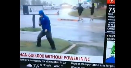 Huragan Florence uderzył w USA. Nawałnica zabija, niszczy, ale też ośmiesza
